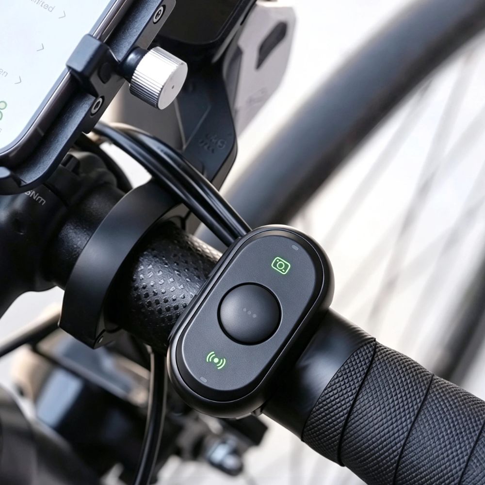 BleeqUp Bluetooth Remote Controller